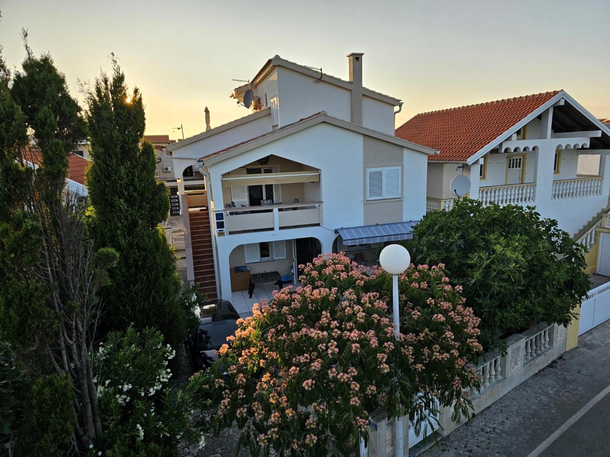 Apartmani Juric Vir Exterior photo